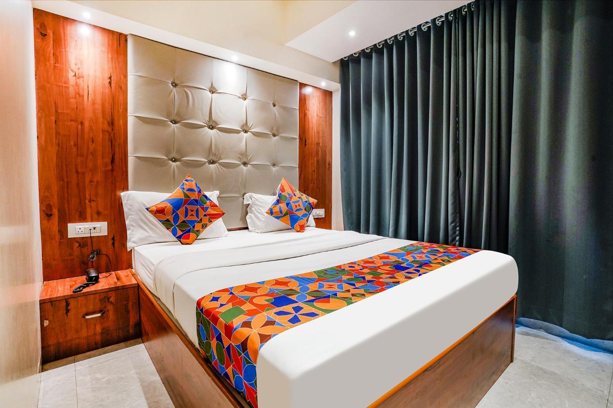 Hotel Fabexpress Utsav Residency - Nr Panvel Jāmb Exterior foto
