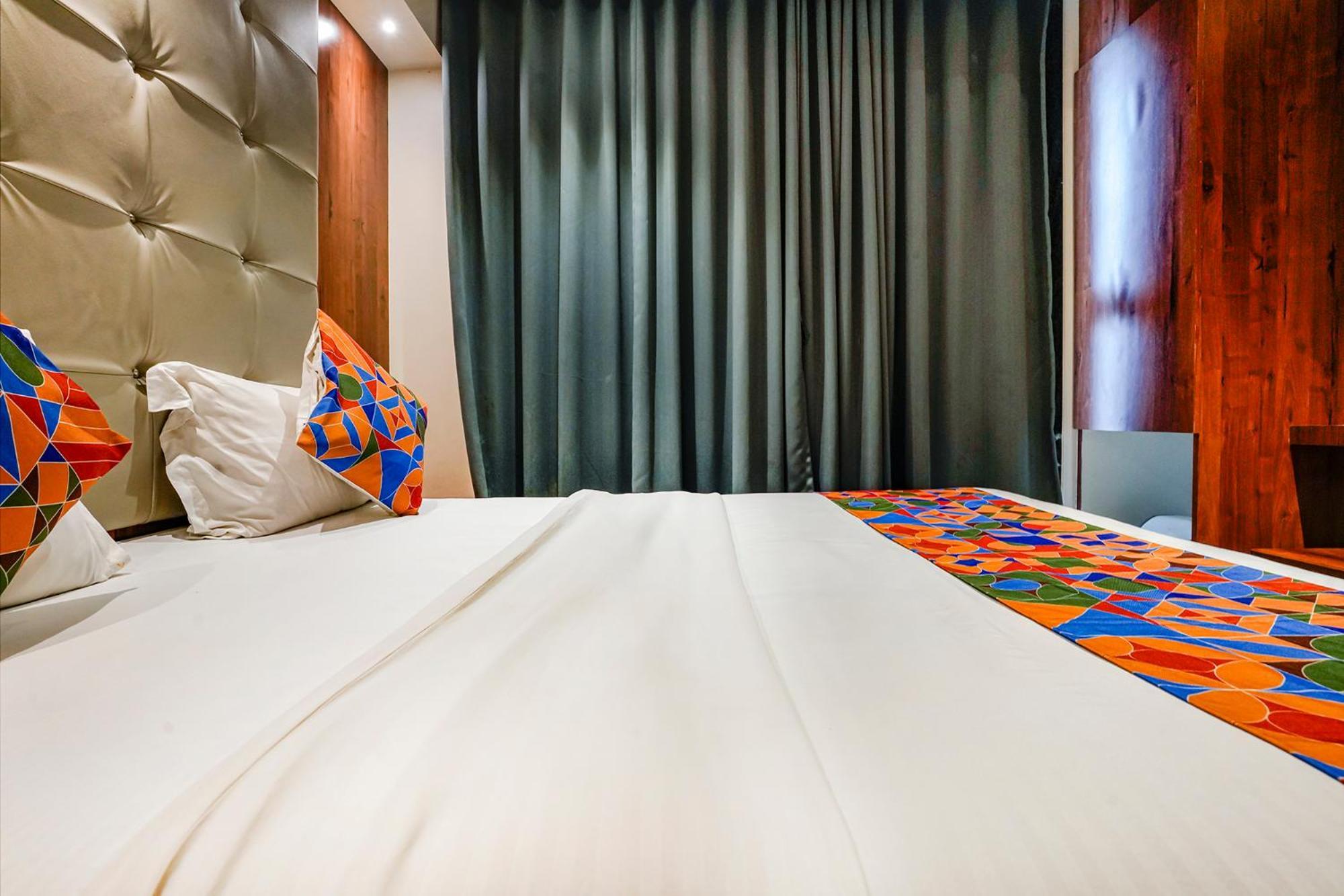 Hotel Fabexpress Utsav Residency - Nr Panvel Jāmb Exterior foto